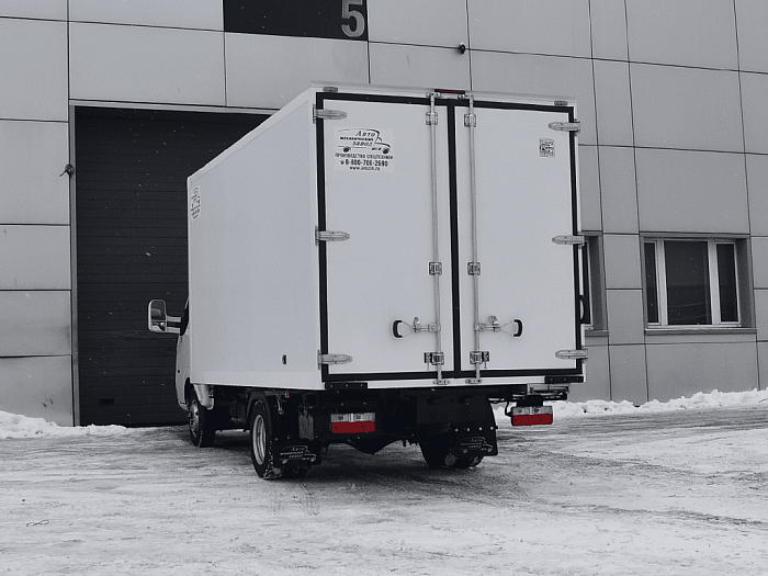 Изотермический фургон на шасси Junfeng Q35